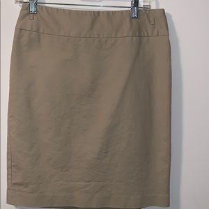 Liz Claiborne Khaki skirt